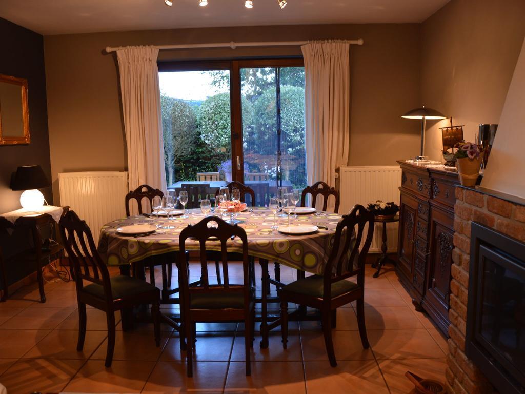 Modern Holiday Home In Stavelot With Fireplace Экстерьер фото